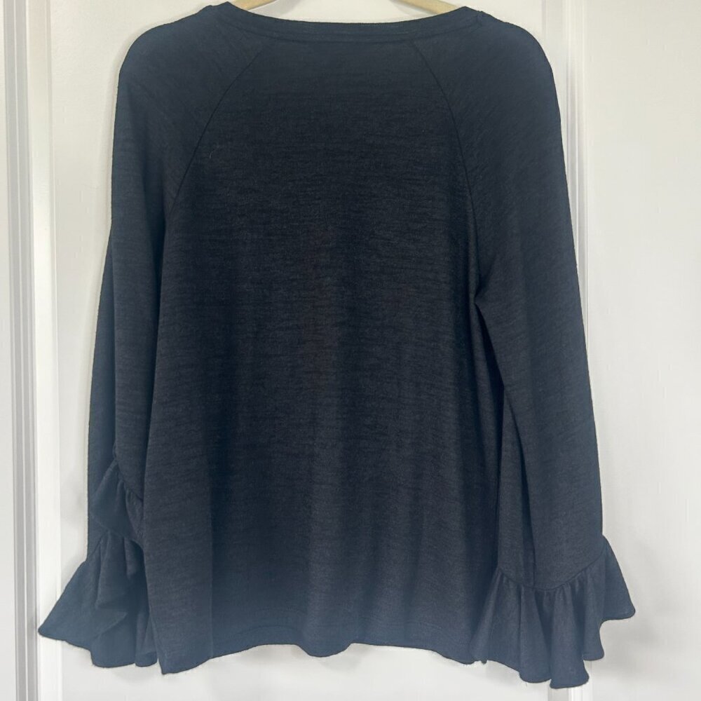 Banana Republic Black Ruffle Sleeve Top Size M EUC - Picture 2 of 3